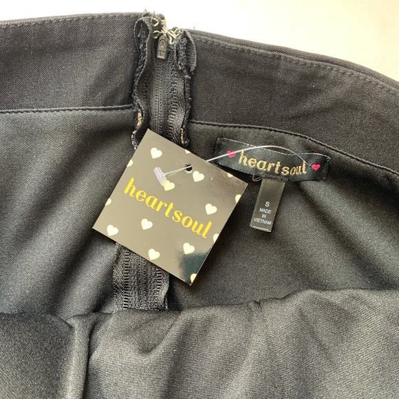 Small, Black and Tan lace peplum party dress - Picture 5 of 10